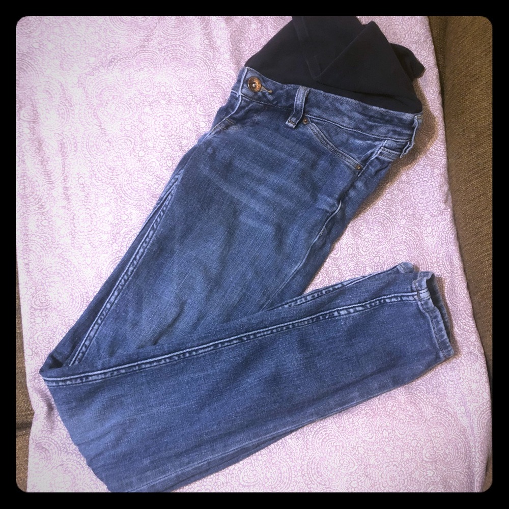 • H&M Maternity skinny jeans! •